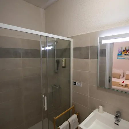 Hotel Logis Des Cretes De Pignols 2*