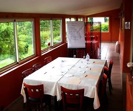 Logis Des Cretes De Pignols 호텔 모이작