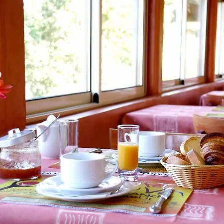 Hotel Logis Des Cretes De Pignols 2*