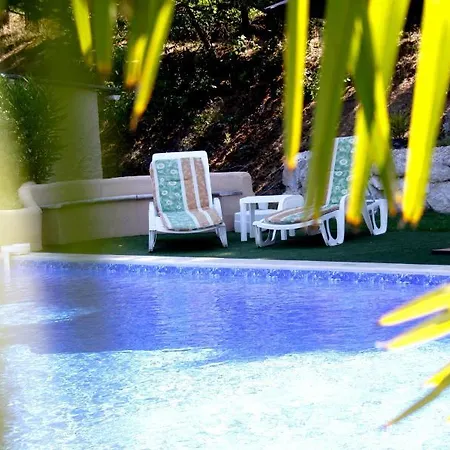 Hotel Logis Des Cretes De Pignols 2*