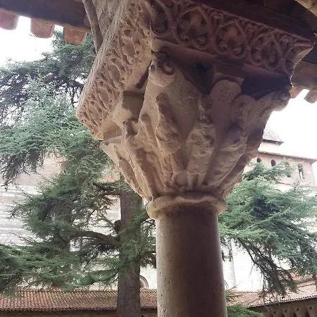 Logis Des Cretes De Pignols Hotel