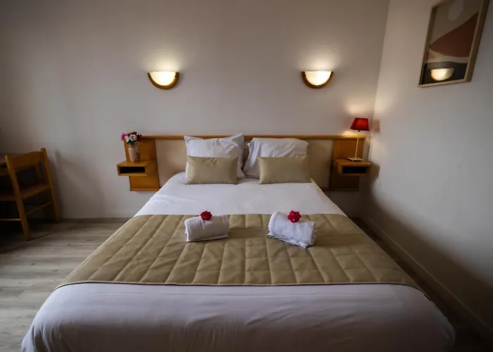 Hotel Logis Des Cretes De Pignols