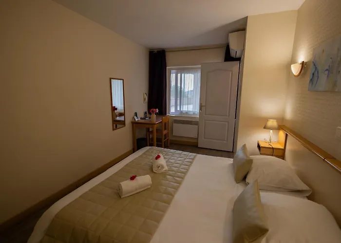 Hotel Logis Des Cretes De Pignols 2*