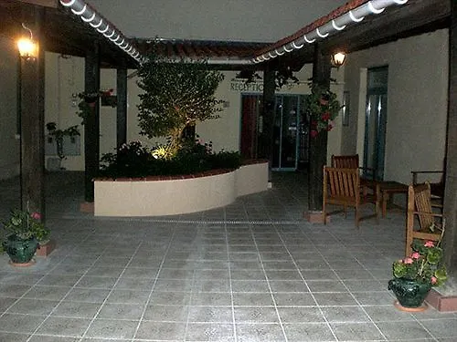 Logis Des Cretes De Pignols 2* Moissac