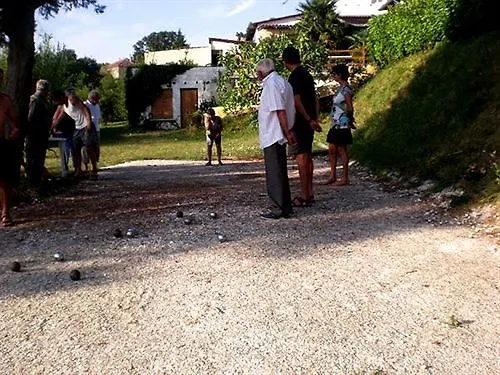 Logis Des Cretes De Pignols Hotel